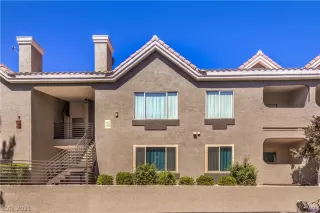 Photo #2: 2302986 Listing