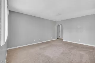 Photo #5: 2303001 Listing