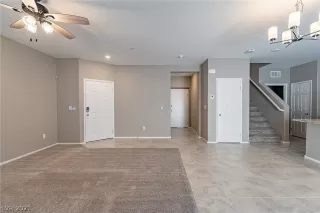 Photo #2: 2303026 Listing 