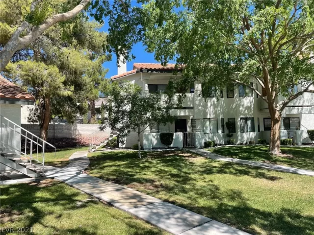 MLS: 2303062 Condo For Sale