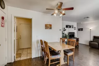 Photo #6: 2303083 Listing