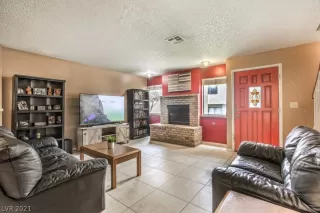 Photo #4: 2303108 Listing 