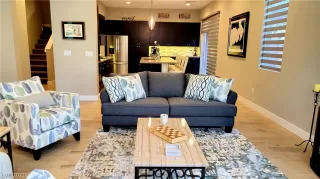 Photo #3: 2303113 Listing 