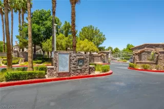 Photo #1: 2303137 Listing