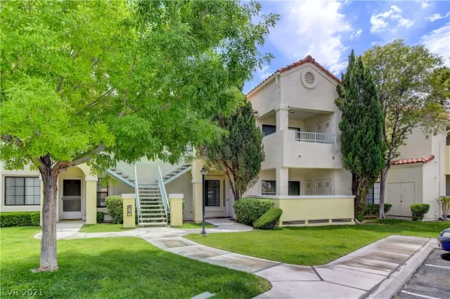 MLS: 2303146 Condo For Sale