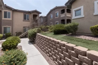 Photo #1: 2303189 Listing