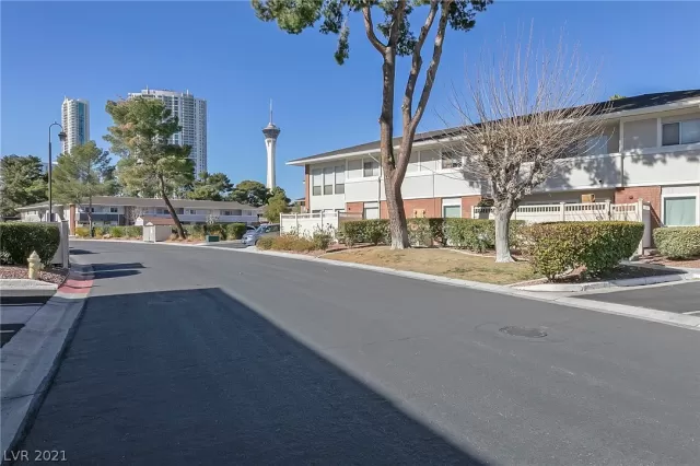 MLS: 2303236 Condo For Sale