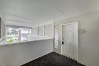 Photo #3: 2303236 Listing 