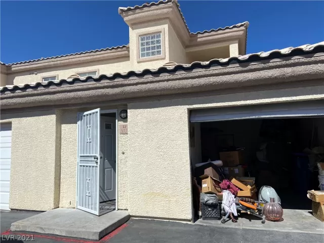 MLS: 2303238 Condo For Sale