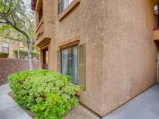 Photo #4: 2303245 Listing 