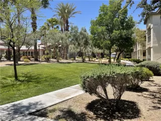 Photo #2: 2303284 Listing