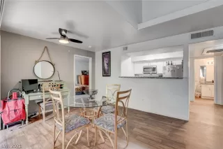 Photo #2: 2303293 Listing