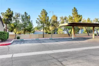 Photo #6: 2303293 Listing