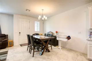 Photo #6: 2303296 Listing 