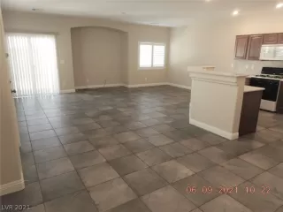 Photo #1: 2303300 Listing 