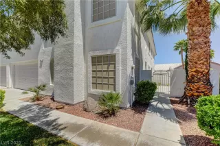 Photo #2: 2303321 Listing