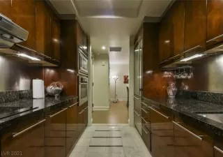 Photo #3: 2303351 Listing