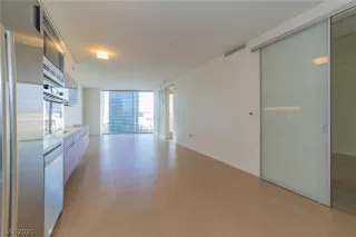 Photo #1: 2303409 Listing