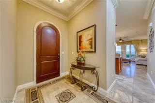 Photo #3: 2303467 Listing 