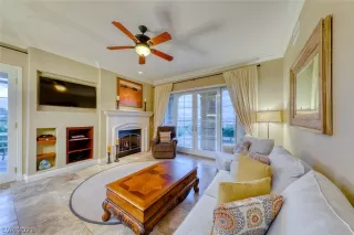 Photo #5: 2303467 Listing 