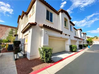 Photo #1: 2303494 Listing 