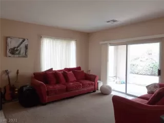 Photo #2: 2303514 Listing 