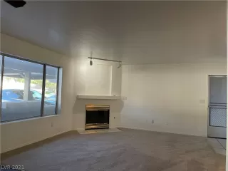 Photo #4: 2303544 Listing 