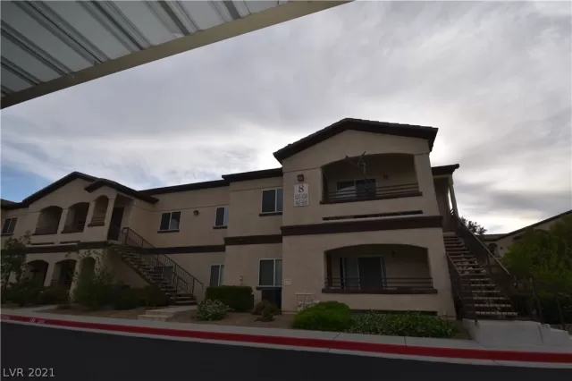 MLS: 2303554 Condo For Sale