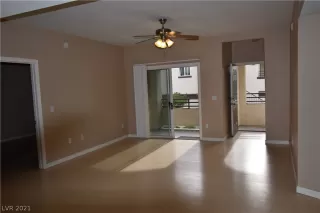 Photo #2: 2303554 Listing 