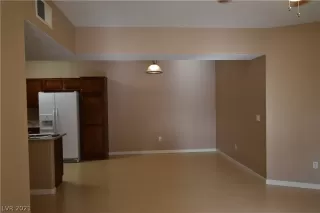 Photo #3: 2303554 Listing 