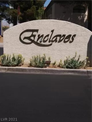 Photo #2: 2303570 Listing