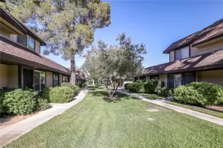 Photo #1: 2303590 Listing 