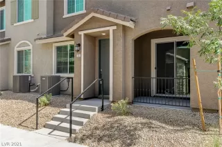 Photo #1: 2303594 Listing 