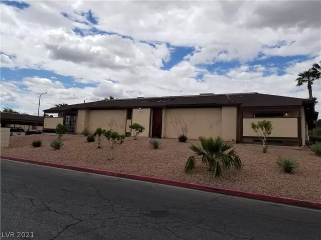 MLS: 2303601 Condo For Sale