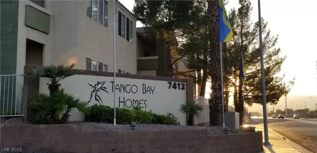 MLS: 2303604 Condo For Sale