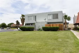 Photo #1: 2303634 Listing