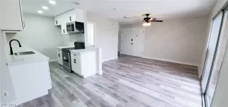 Photo #4: 2303634 Listing