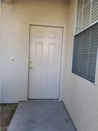 Photo #1: 2303669 Listing 