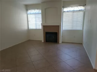 Photo #2: 2303669 Listing 