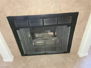 Photo #4: 2303669 Listing 