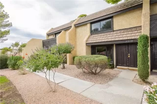 Photo #1: 2303732 Listing 