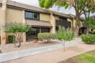 Photo #3: 2303732 Listing 