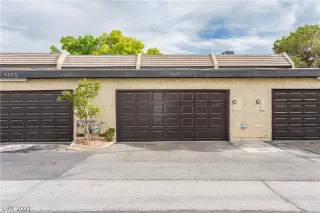 Photo #6: 2303732 Listing 