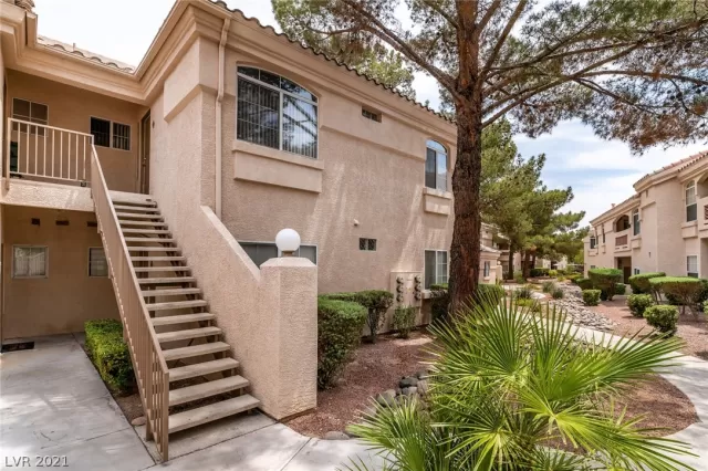 MLS: 2303755 Condo For Sale