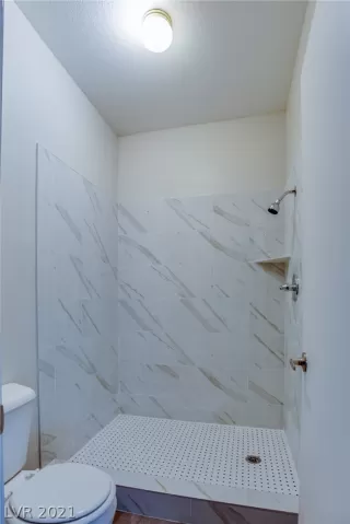 Photo #2: 2303805 Listing 