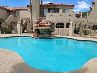 Photo #1: 2303815 Listing