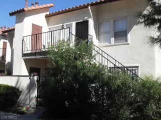 Photo #1: 2303835 Listing