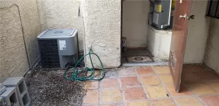 Photo #6: 2303835 Listing