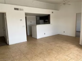 Photo #1: 2303849 Listing 