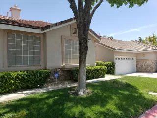 Photo #1: 2303937 Listing 